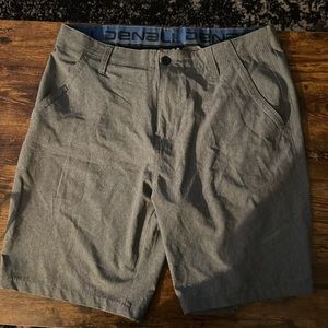 Denali mens gray lightweight shorts
